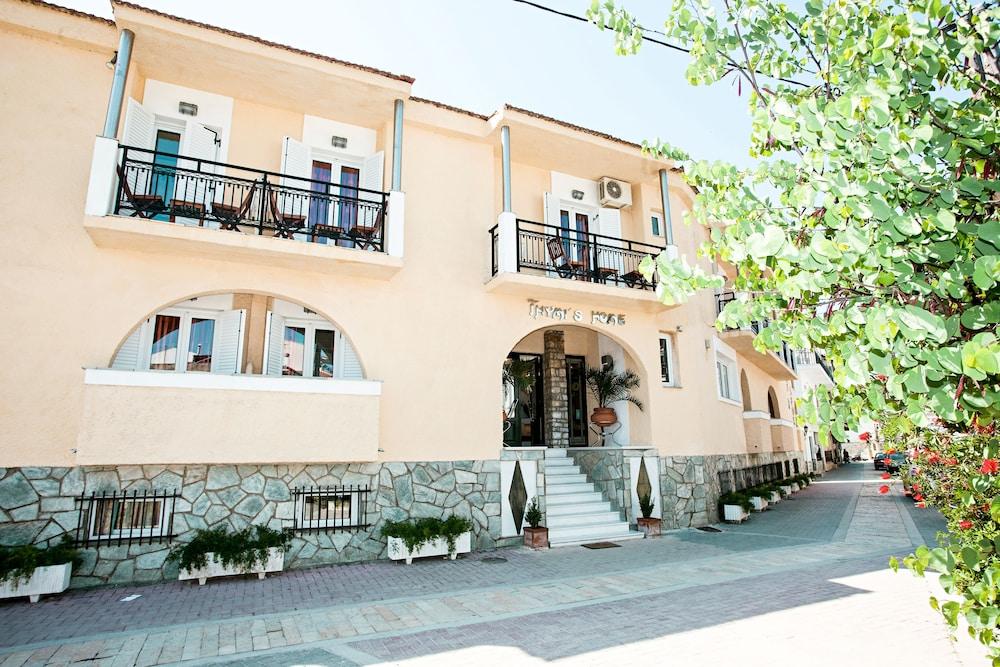 Thymis Home Скиатос Екстериор снимка